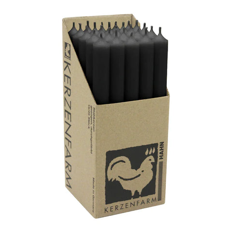 Stabkerzen aus Paraffin, 250/22 mm, Schwarz, KERZENFARM HAHN, Brenndauer ca. 12h, 25 Stück pro Verpackung - luterna.de