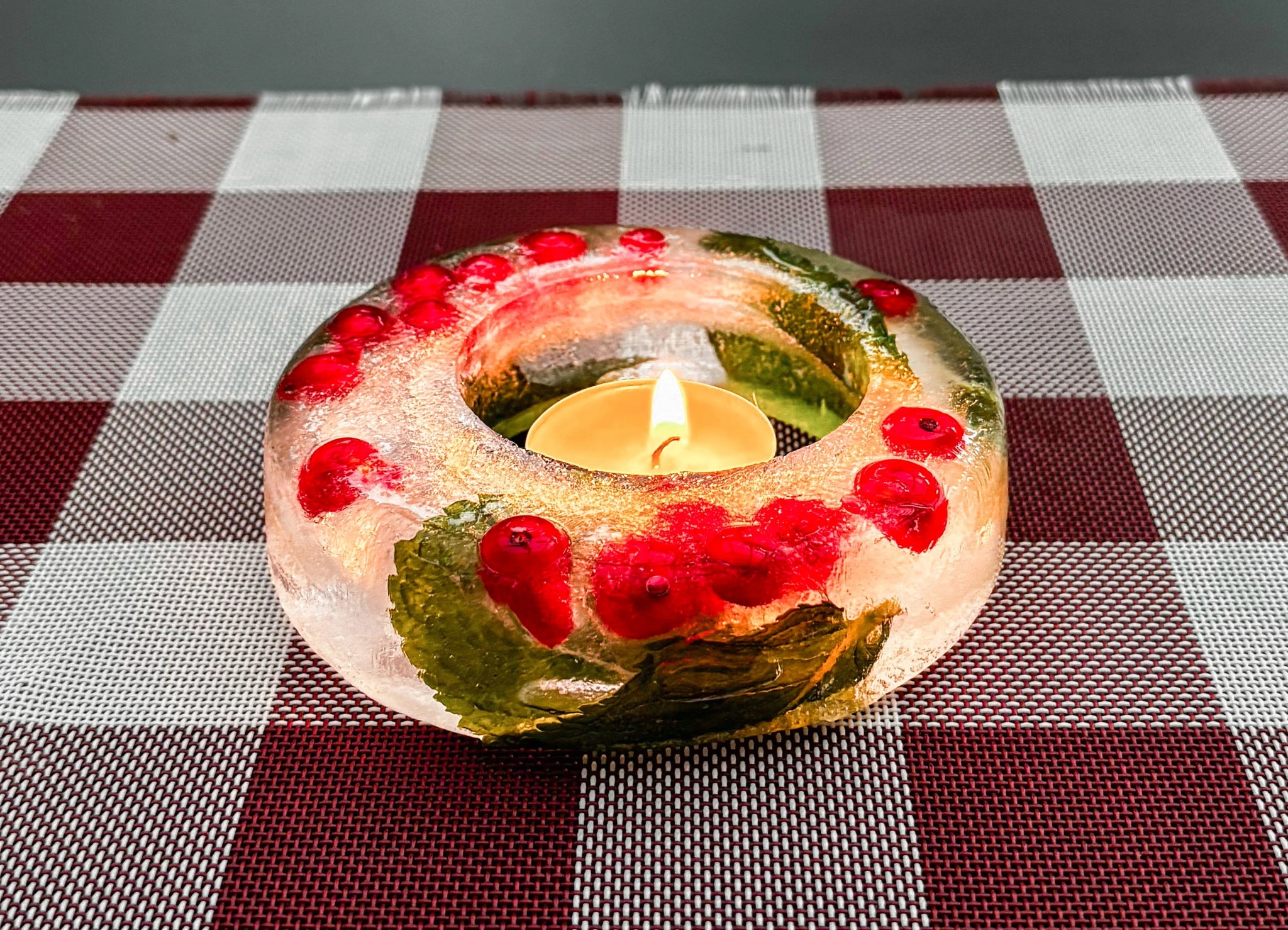 Magische Eislichter mit Blüten – Sommerzauber zum Selbermachen