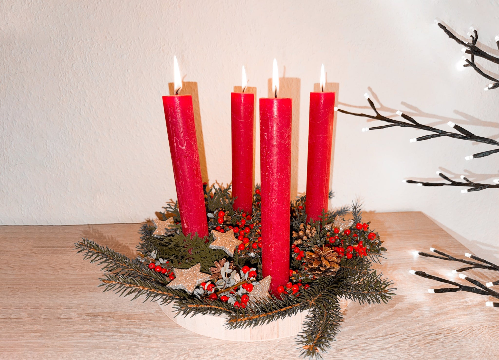 Rustikaler Advents-Traum – natürlicher Kerzenhalter mit Waldflair