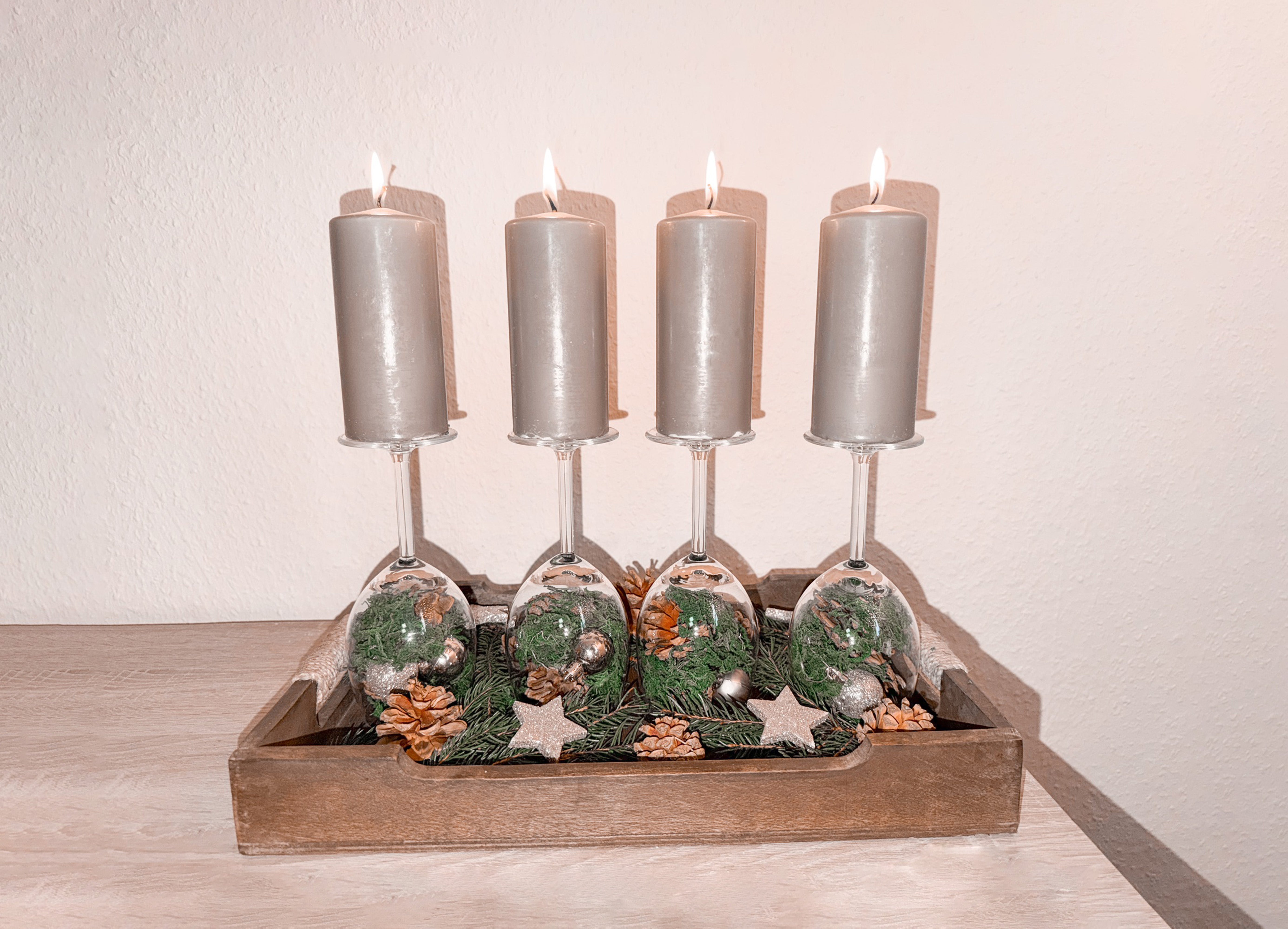 Wald trifft Weihnachtszauber – festliches Advents-Kerzen-Tablett