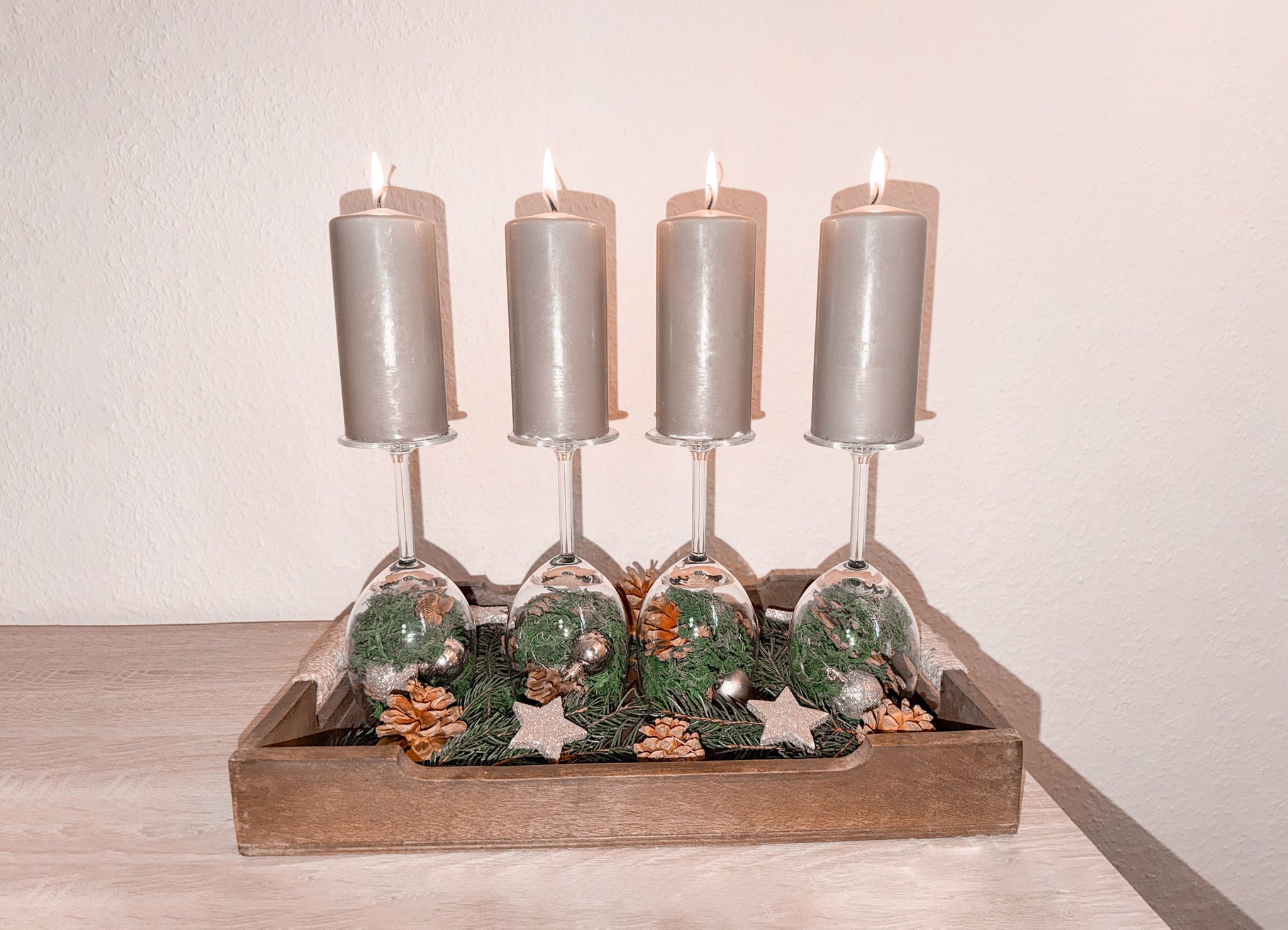 Wald trifft Weihnachtszauber – festliches Advents-Kerzen-Tablett