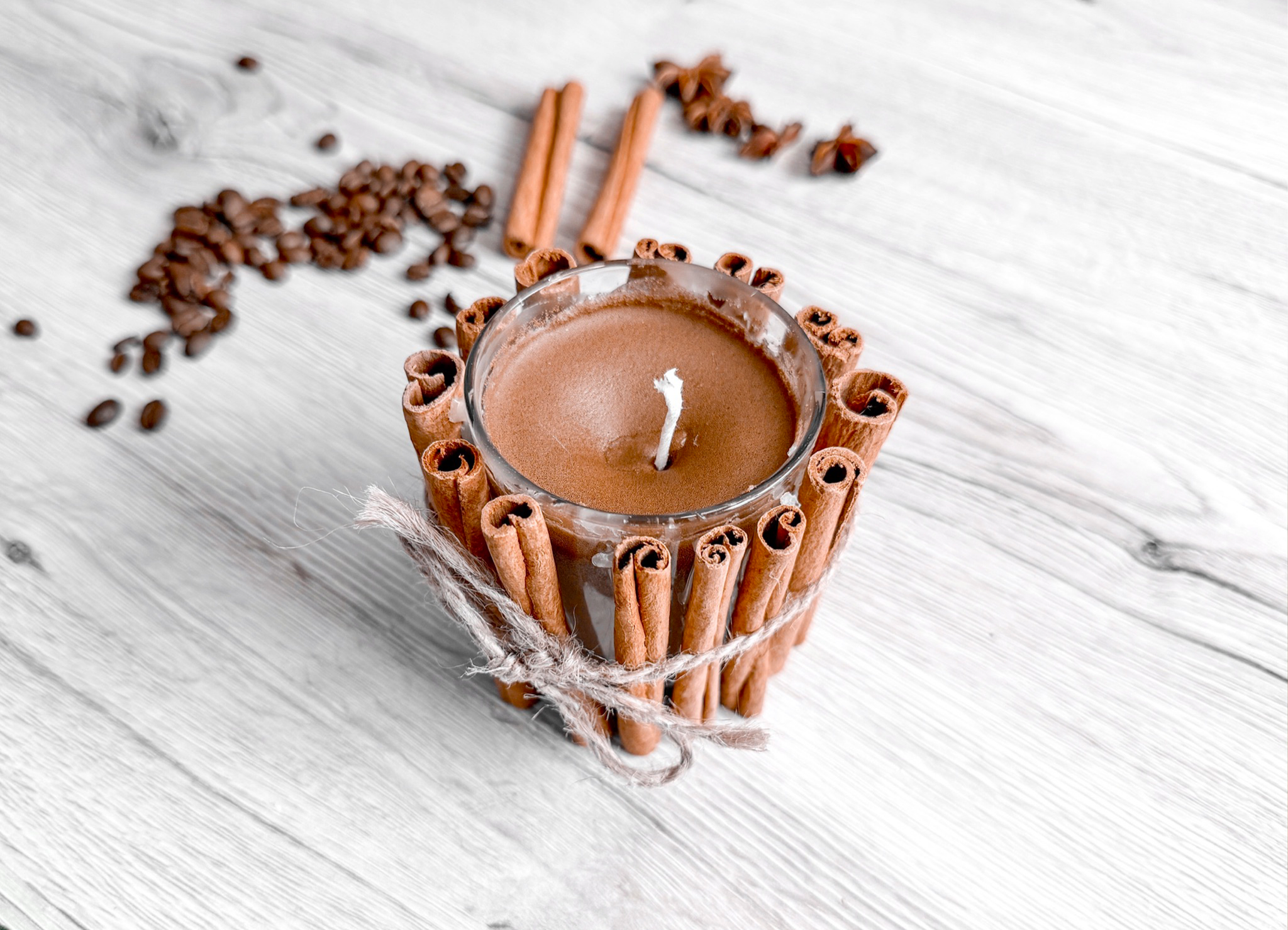 Zauberhaft duftende Kaffee-Zimt-Kerze