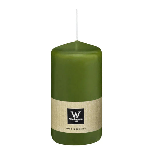 Stumpenkerze aus Paraffin, Olive, Wiedemann, 130/68 mm, Brenndauer ca. 52h