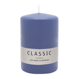 Stumpenkerze aus Paraffin, Polarblau, WENZEL, 80/60 mm, Brenndauer ca. 22h, selbstverlöschend